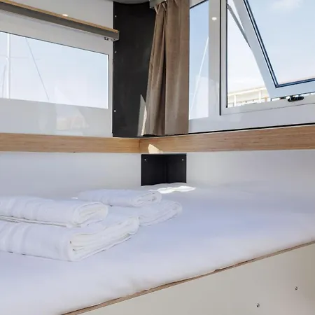 Botel Barco-Apartamento Atlantis